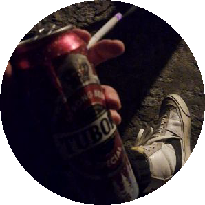 Gırmızı tuborg