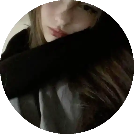 Görünüşünü önemseyen, haberleri takip eden dost