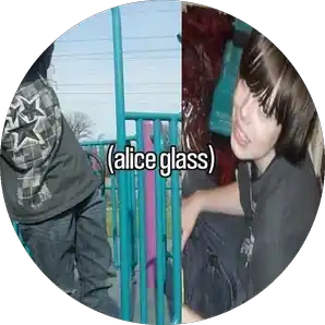 Crystal Castles fanpagee