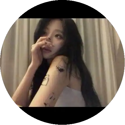 𝗿𝗼𝘅𝗮𝗻𝗻𝗲 ★