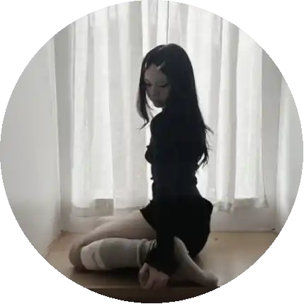 ✧･ﾟ: *✧･ﾟ:*