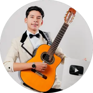 Yago Robles @YagoRobles Requinto